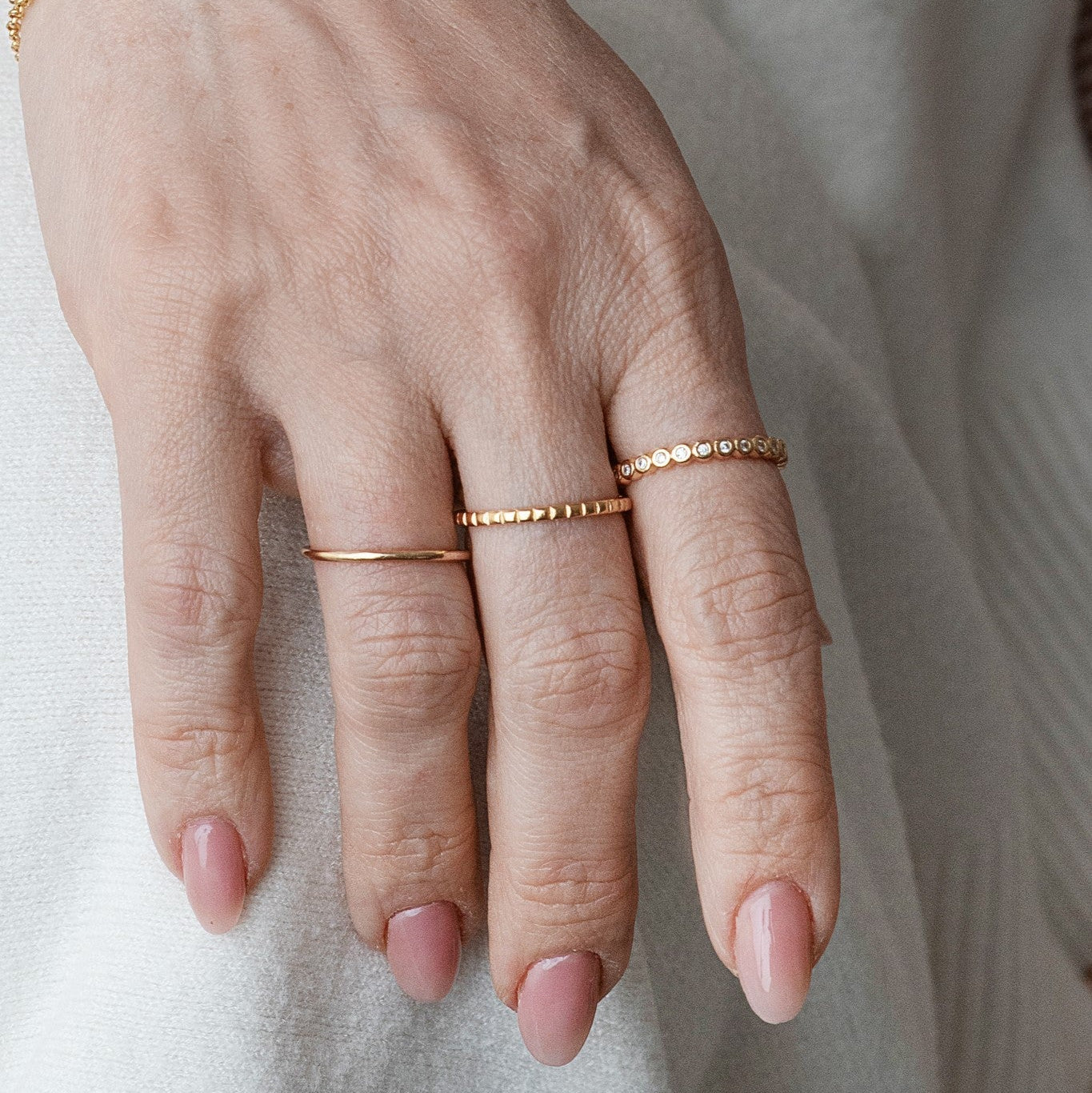 Aliança Cravejada Nuru