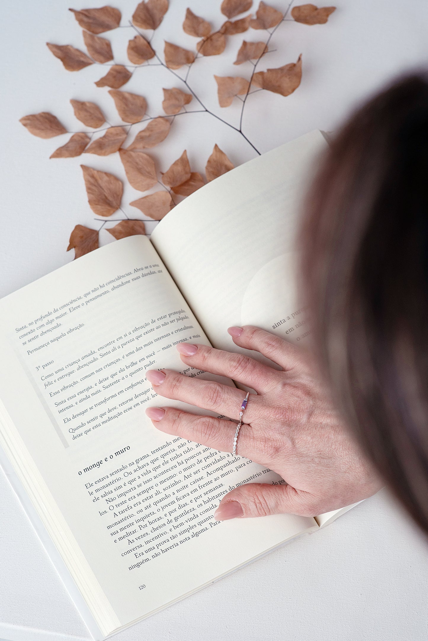 Aliança Cravejada Nuru