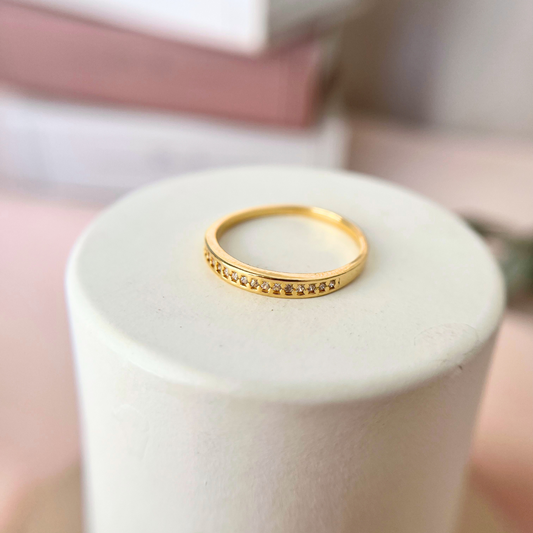 Anel Aparador Cravejado Linear