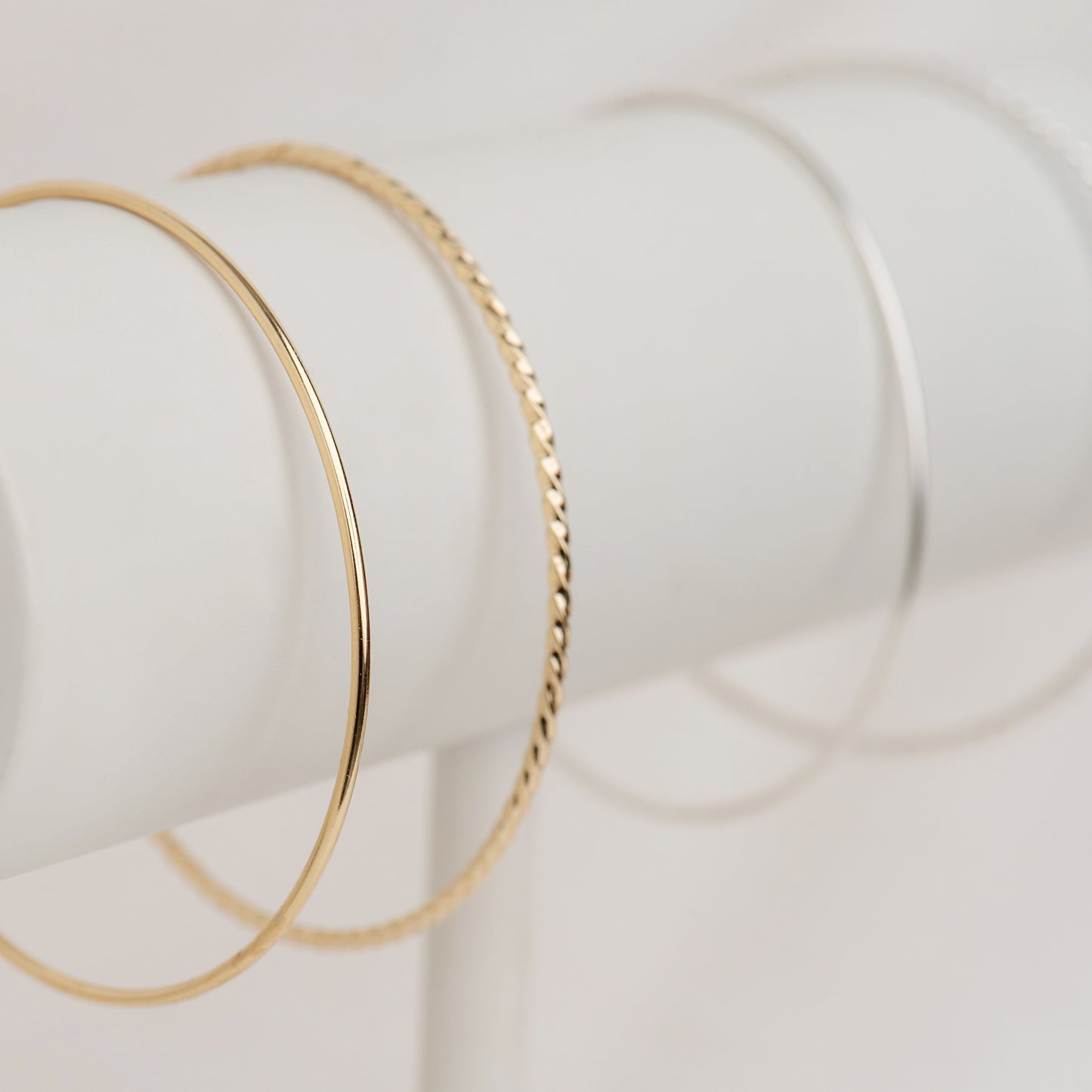 Bracelete Maji Contínuo Torcido
