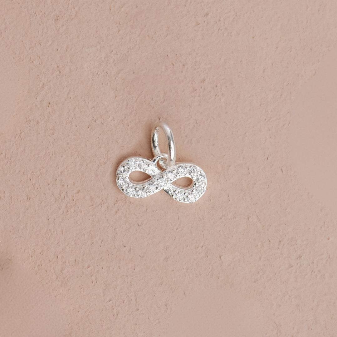Charm Infinito Kaya