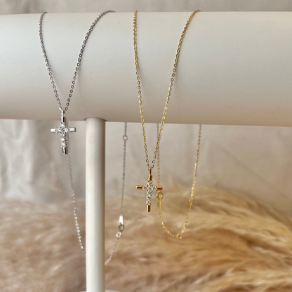 Colar Moissanite Cruz