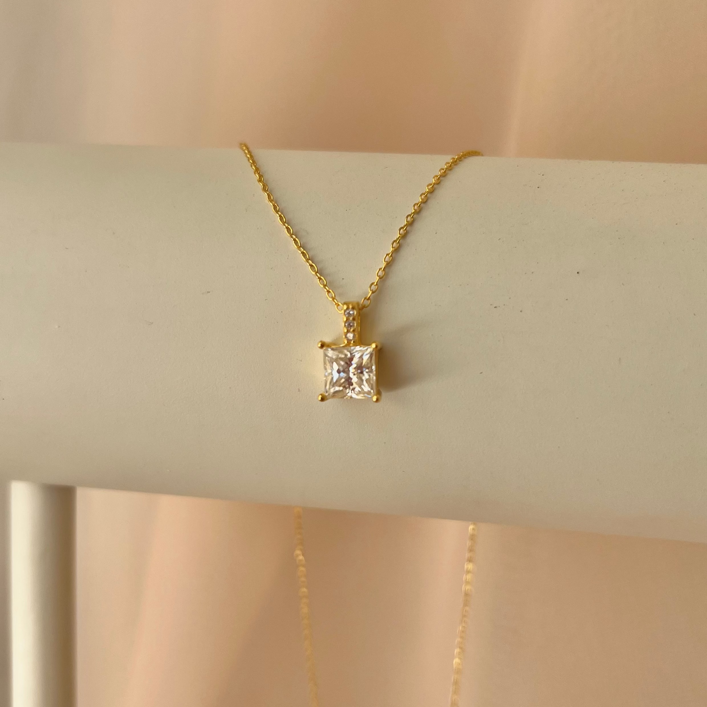 Colar Moissanite Princess Cut