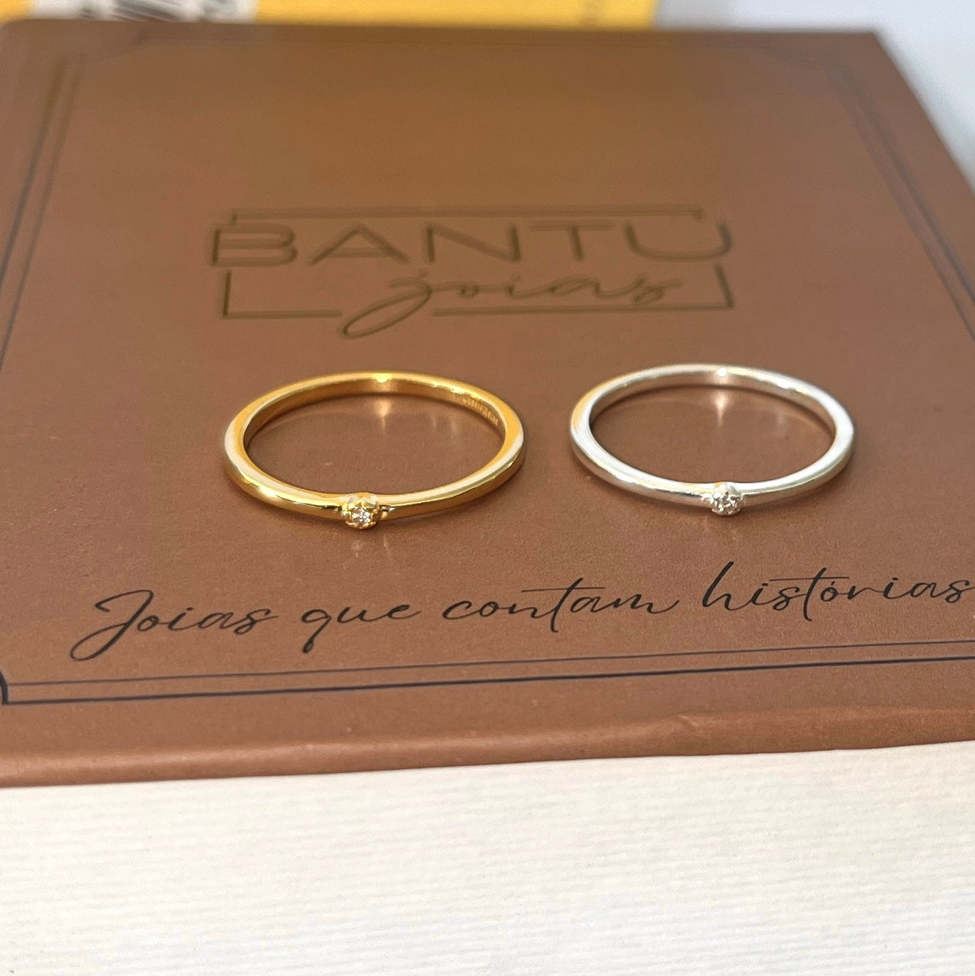 Anel Aparador Moissanite Ponto de Luz